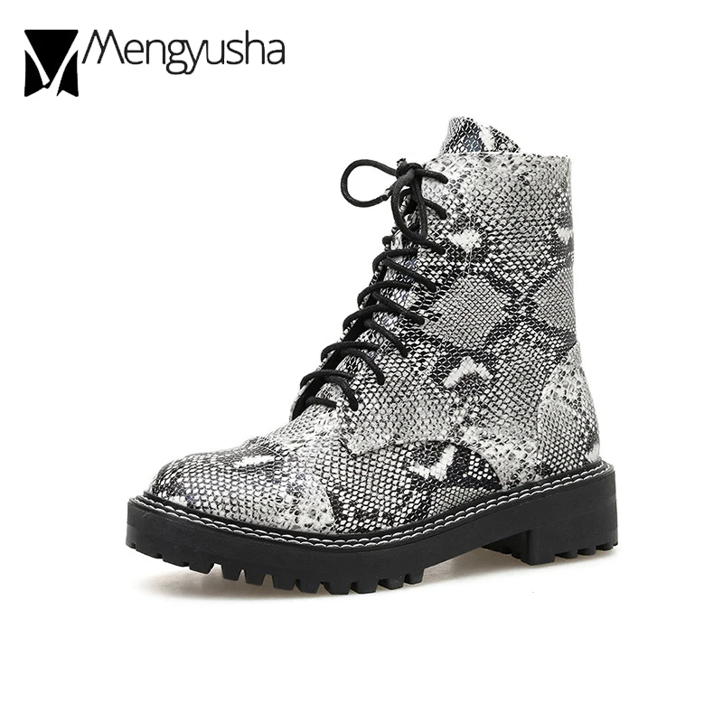 Мотоботы из змеиной кожи женские Ботинки martin на низком толстом каблуке со
