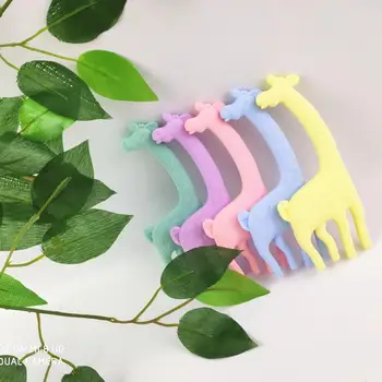 

50pcs Giraffe Silicone Teether BPA Free Baby Teethers Deer Shaped Baby Teething Toys Food Grade Baby Nursing