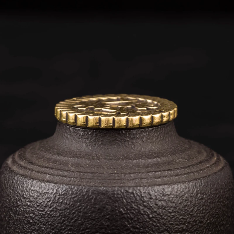 brass round brand keychain (8)