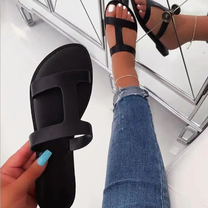 

Hot Women beach flip flop leather sandals new flat with soft bottom non-slip rubber outdoor fashion wild college wind slippers
