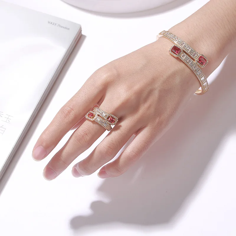 

CIBO card buckle bracelet copper inlaid AAA quality fashion suits hand zircon bracelet ring ring bracelet