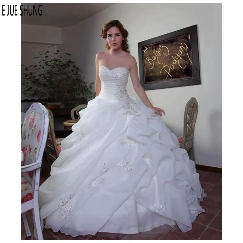 Luxury Wedding Dresses Sweetheart Beaded Ruffled Organza Princess Ball Gown Bridal Wedding Gowns 1