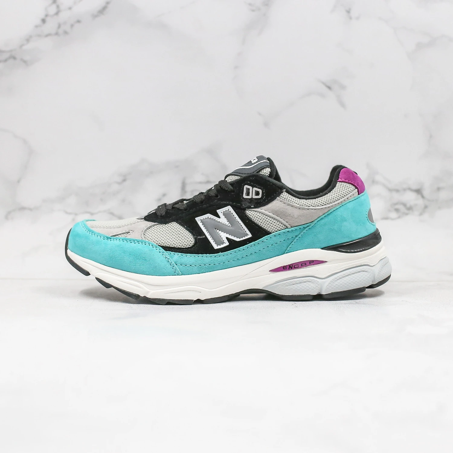 new balance non slip shoes womens