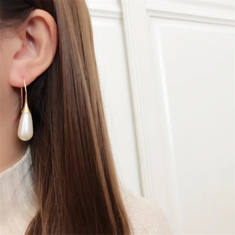 

JEAE AITOTO Drip Simulated Pearl Drop Earrings Long Temperament Lady Quality Personality Joker Exceed Immortal Girl Earring