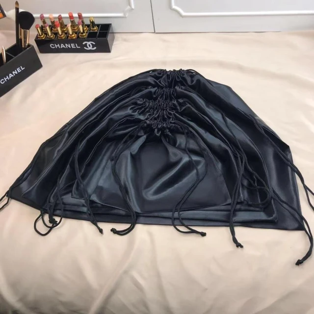 Housse anti-poussière en satin pour sac à main et sacs fourre-tout