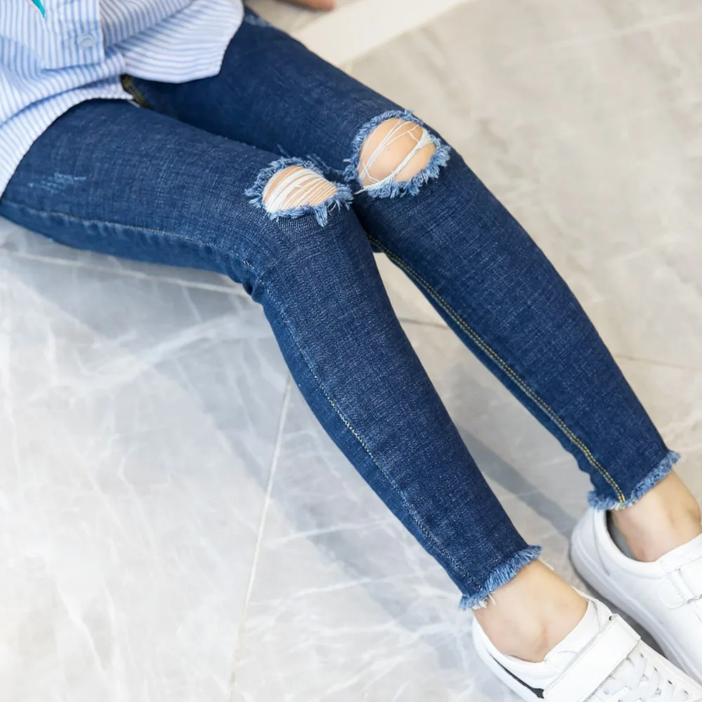 Compra Chicas Jeans Agujero Rasgado Para Niños Pantalones De Mezclilla  Coreana Negra Espesando Floral Jean Niña Pantalones Barato | Entrega Rápida  Y Calidad | Es.Dhgate