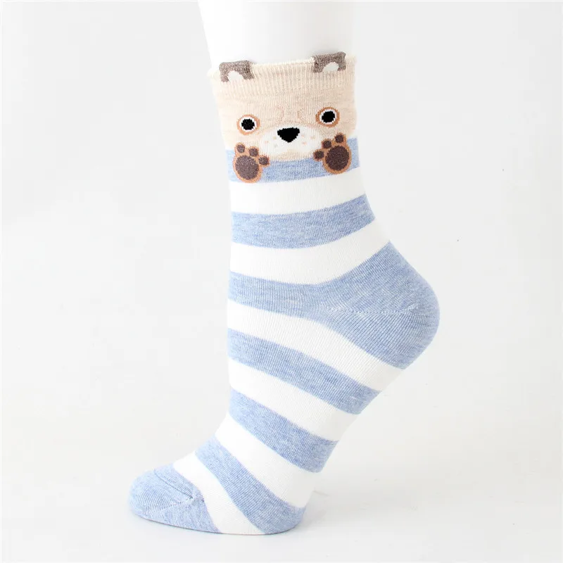 Sky blue socks Настоятельно рекомендуем! Женские милые носки с героями мультфильмов; сезон осень-зима; модные хлопковые носки в полоску; женские и женские носки с забавными животными - Цвет: Sky blue socks
