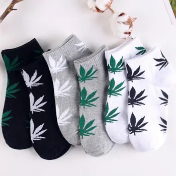 

2020 Fashion Comfortable Cotton Socks Leaf Maple Leaf Casual Funny Weed Crew Sock Autumn Winter Sweat Short Socks High Quality