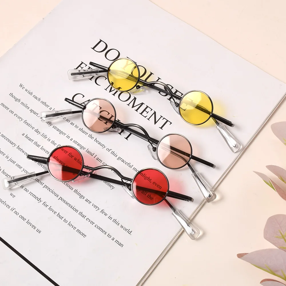 

Fashion new Retro Mini Sunglasses Round Men Metal Frame Gold Black Red Small Round Framed Sun glasses eye care Accessories