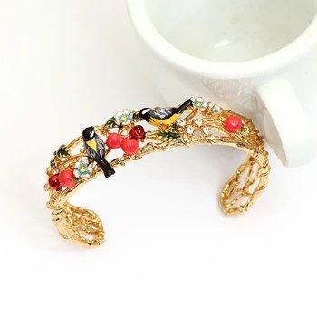 

Fashion Enamel Oriole Cherry Flower Bracelets Bangles for Women Luxury Gold Plated Crystal Adjustable Hollow Cuff Bracelet SL032