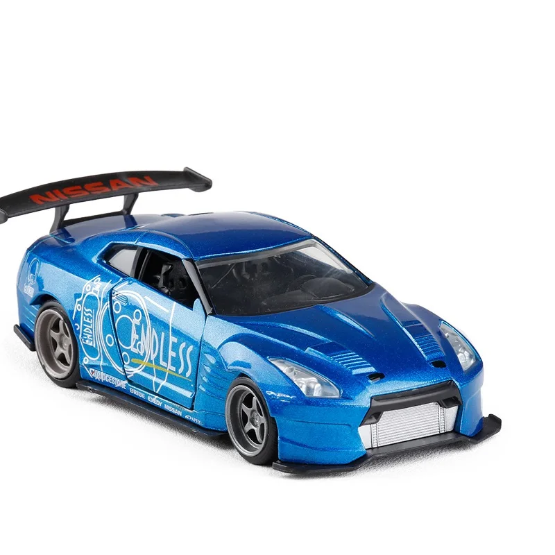 1:32 Honda NSX-R Nissan Skyline Subaru WRX STI литой модели автомобиля без коробки - Цвет: Nissan Skyline Blue