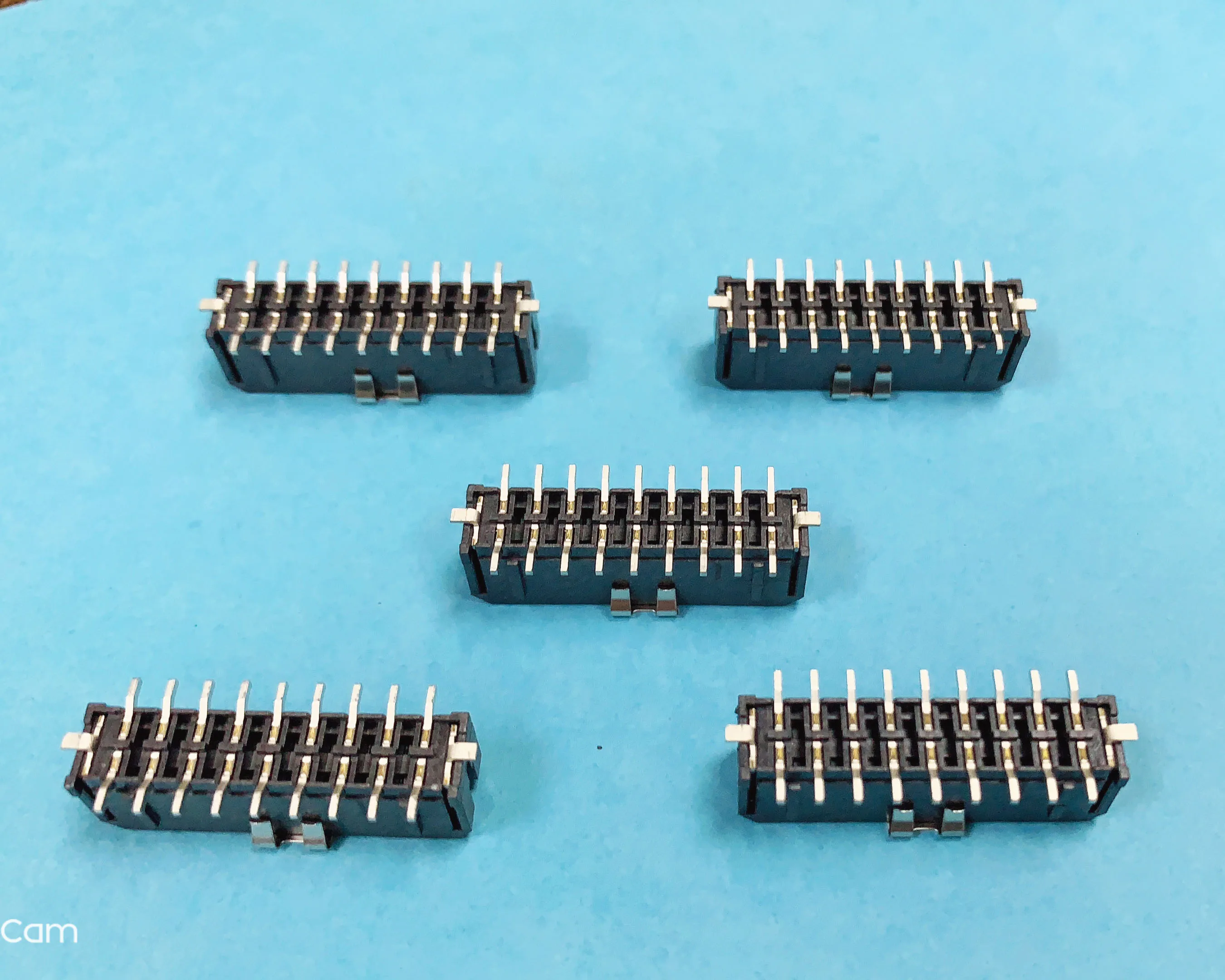 

Micro-Fit 3.0 Vertical Header, 3.00mm Pitch, Dual Row, 18 Circuits, with Solder Tab, Tin, Glow-Wire Capable,43045-1818