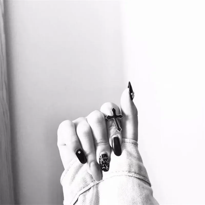1 шт., модное винтажное черное кольцо с большим крестом для мужчин и женщин, вечерние ювелирные изделия в стиле панк, Трендовое готическое серебряное кольцо на палец