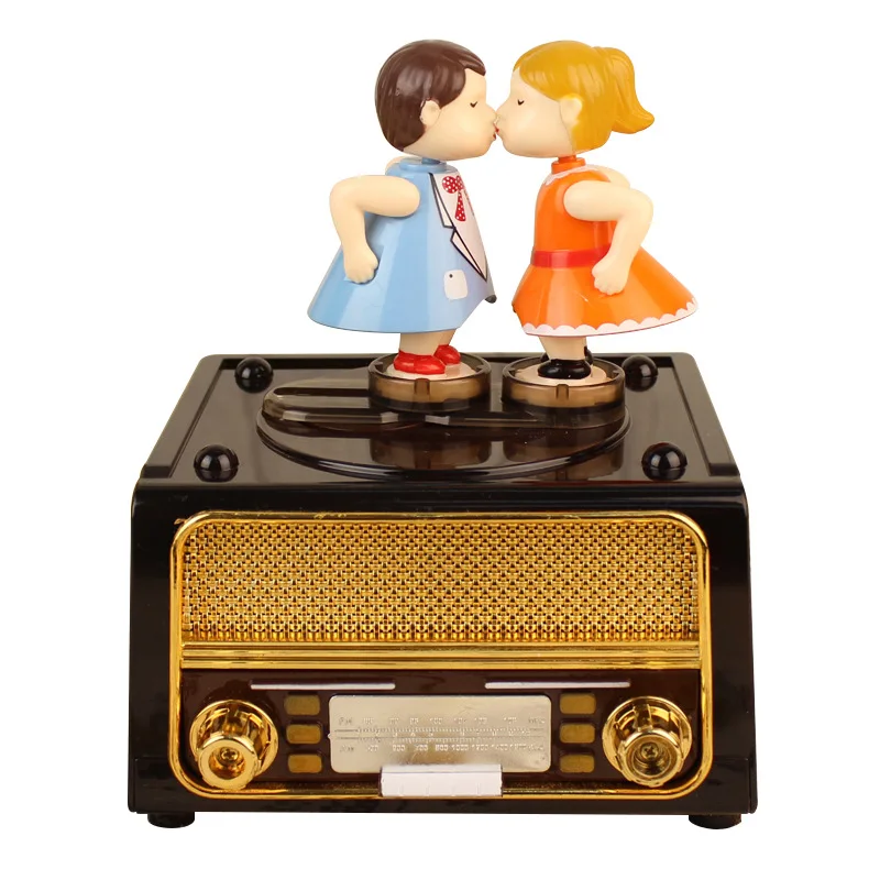 Retro Recorder Music Box Couple Kissing Musical Case Valentine's Day Gift for Boy and Girl Friends Home Decoration Crafts 6