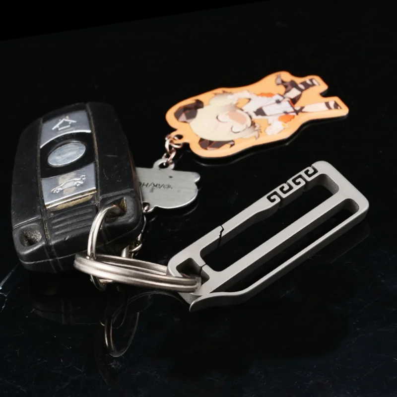 

Men's Key Chain Outdoor Tools Titanium Alloy Belt Buckle Waist Hanging Ring Personalized Custom Gift Car Pendant EDC Buckle