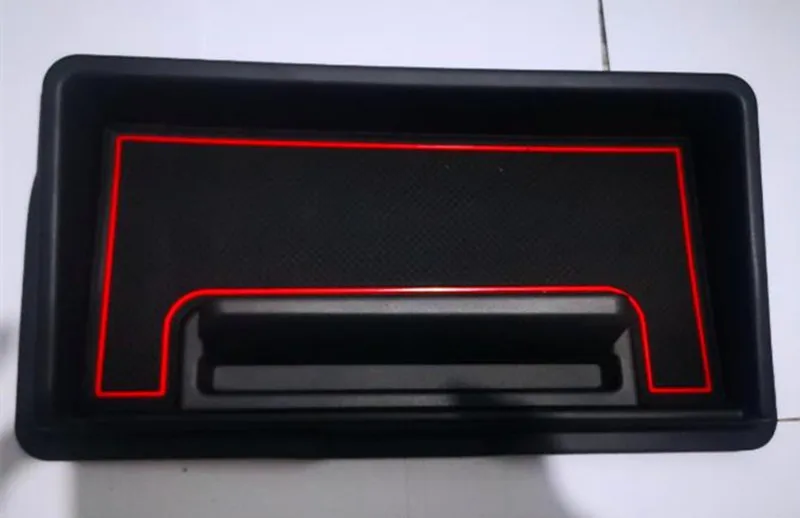 Car Dashboard storage box For Suzuki Jimny 2019 Interior Accessories Multifunction Non-slip Phone Stand Console Tidying