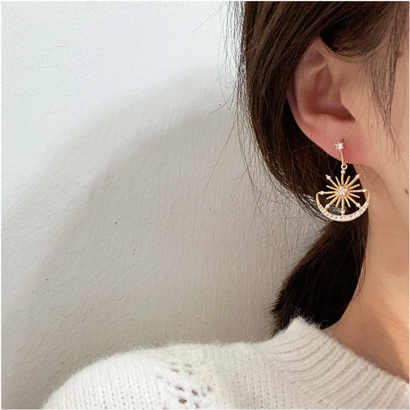 

New Fashion Wholesale Star Moon Earrings Ladies Crystal Snowflake Stud Earrings For Women Earing Wedding Jewelry 925 Silver Pin