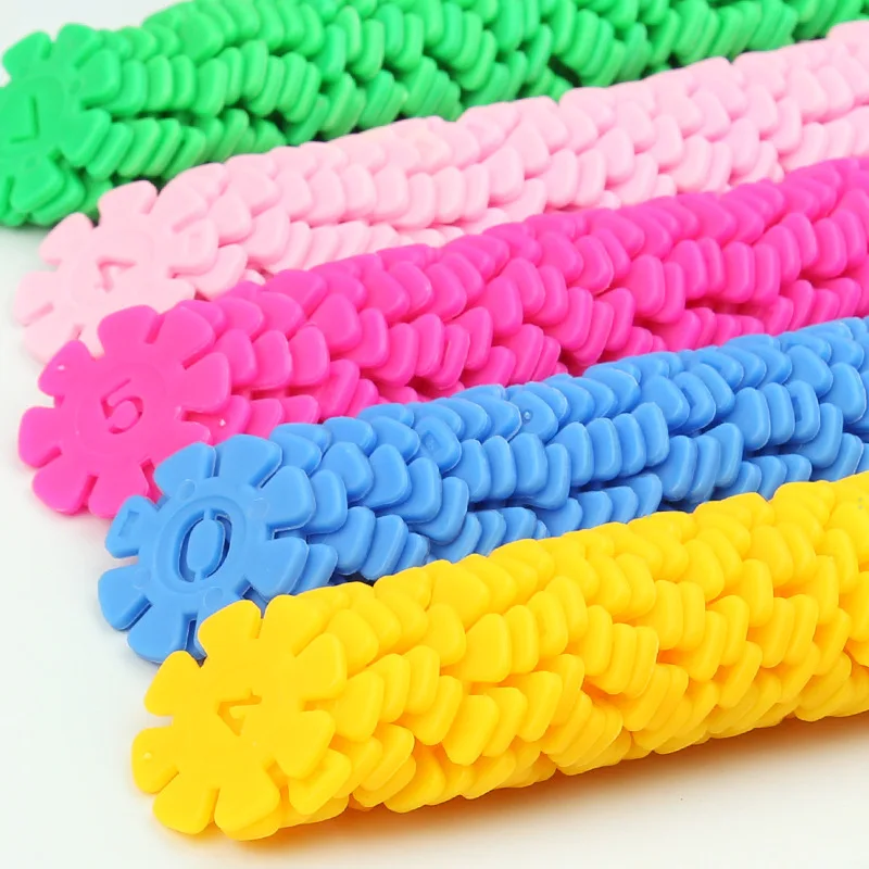 100pcs-lot-Plastic-Snowflake-Interconnecting-Blocks-Building-Construction-Toys-Children-3D-Puzzle-Kindergarten-Baby-Game-Toy (2)