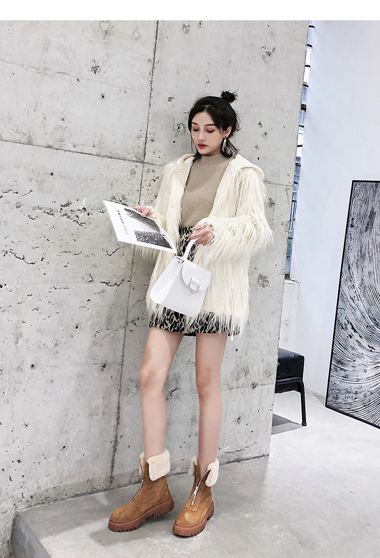 Snow Boots Winter Leather Women Keep Warm Boots Sude Zip Mid-top Plush Boots Platform Female Combat Shoes Woman Fur Booties