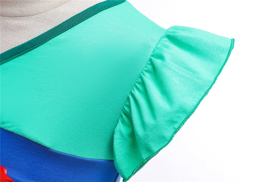 11902448413_898390851