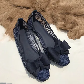 

2020 spring and summer new lace Mesh flat shoes women Plus size casual shoes Bow ballet shoes Ballet Flats Black apricot 40 41
