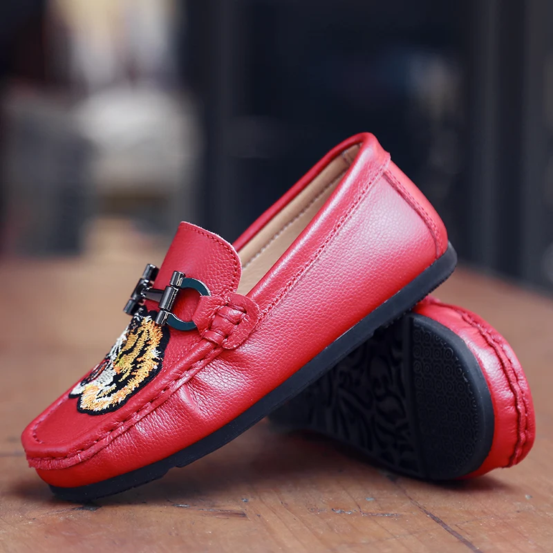 2020 Hot Boys Shoes Red Kids Girl Flats Casual Shoes Spring And Autumn Kids Moccasins Luxury Brand Children Soft Leather Loafer