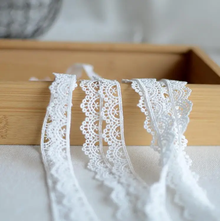 White Polyester Lace Ribbon DIY Embroidered Net Lace Trim Fabric For Sewing Decoration 1.5cm 5 Meters