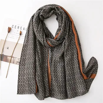 

2020 new cotton scarf Geometric splicing print scarf women fashion spring autumn shawl