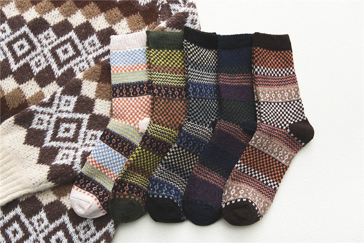 Winter warm men's wool socks hand-woven stitching small lattice Harajuku retro style fashion men's socks
