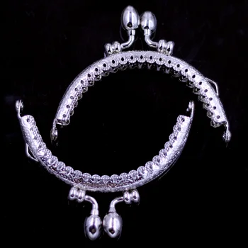 

2PCS 8.5cm Ruffled Lace Arch Metal Purse Frames Kiss Clasps Wallet Buckle Clutch Bud Head DIY Handmade Handle Replacement
