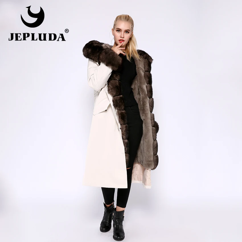 JEPLUDA парка женская с натуральным мехом лисой большой на капюшоном и манжетами