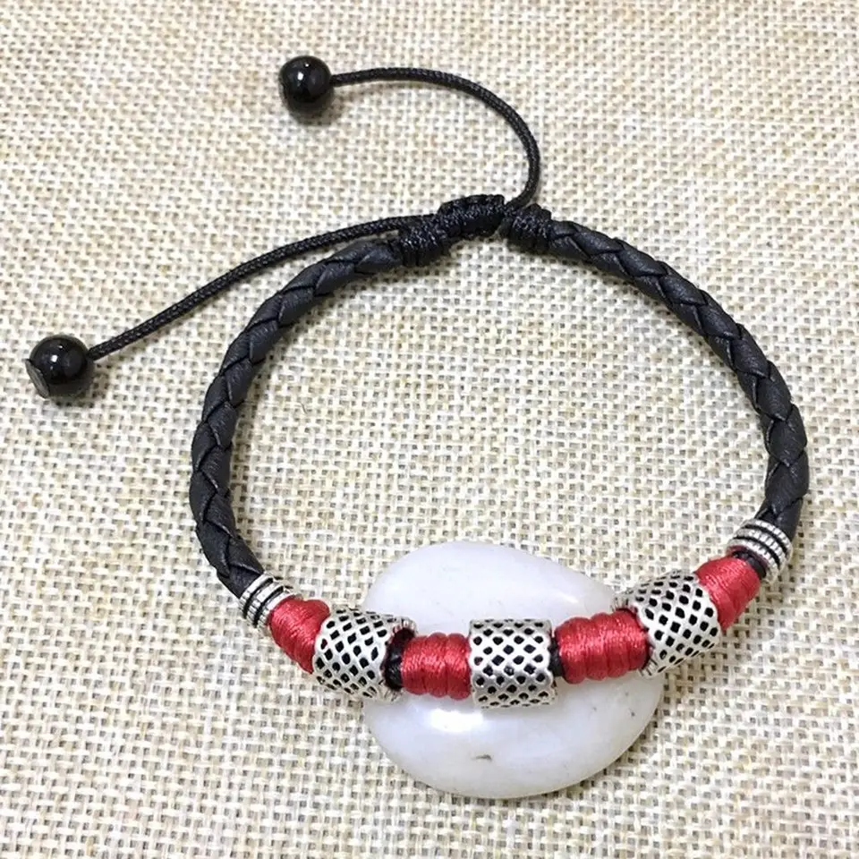 mens sandals with magnetic fastening