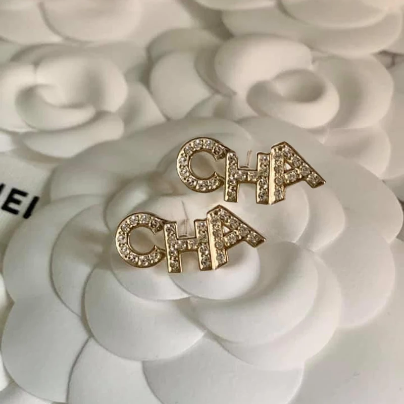 

Small CHA Stud For Women Earings Brand C Earrings 2020 New Crystal Earrings Advanced Earrings Korean Fashion Jewelry
