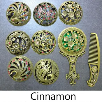

Makeup Mirror Rhinestone Alloy Hollow Out Retro Pocket Mirror Home Office Use