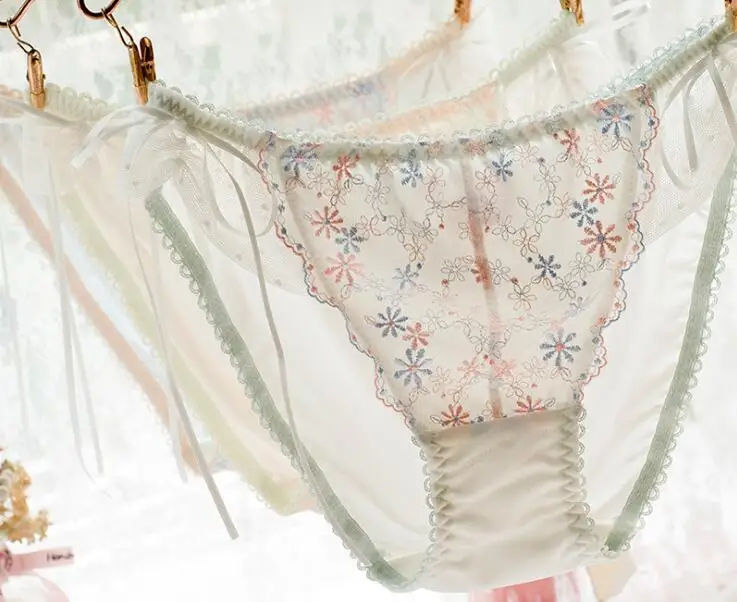2019 Новое поступление 100% реальное фото Размеры M L XL милые трусики с вышивкой в