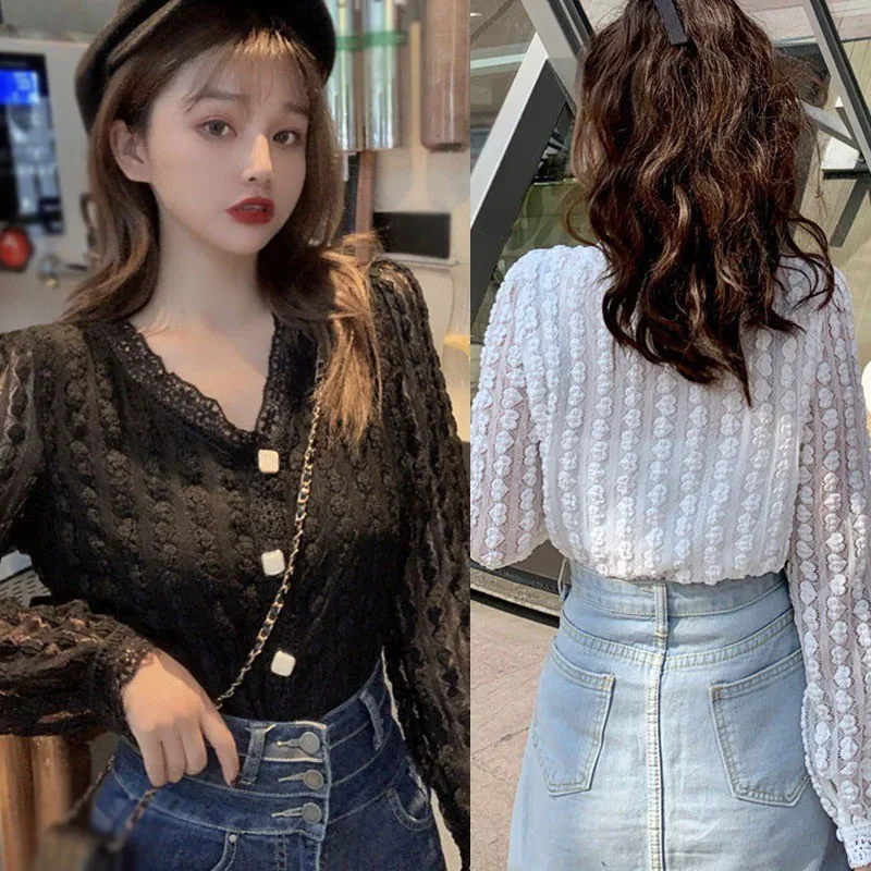 Autumn Korean Style  Wild V-Neck Lace Hollow Short