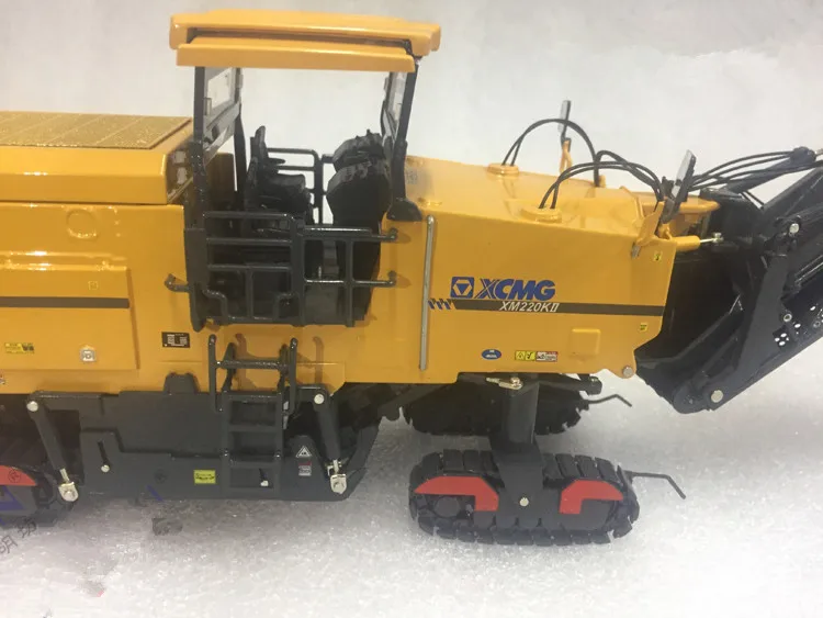 Коллекционная модель из сплава 1:35 XCMG XM220K2 строгальный станок Инженерная техника грузовик строительная техника литая игрушка модель украшения