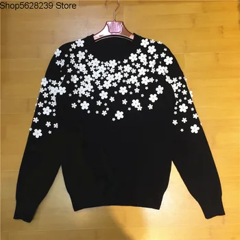 

Women's Wear Round Neck Heavy Industry Order Beads Three-dimensional Whole Body Leather Flower Pullover Long Sleeve Knitting