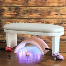 Дизайн ногтей маникюрный салон рука подлокотник подушка кожа деревянная подставка настольные инструменты