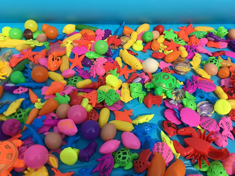 In Bulk Plastic Fish Fake Fish Toy Fishing Children Magnetic Fish Magnet Fish Baby Play with Water Fish Square Stall
