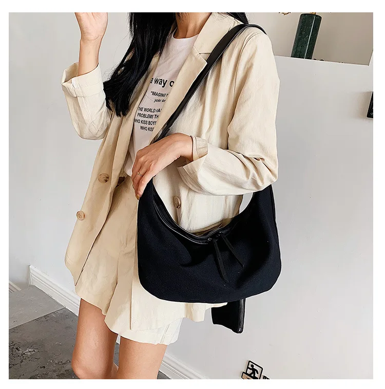 

Women 2019 new Korean leisure broadband large-capacity messenger bag simple canvas bag