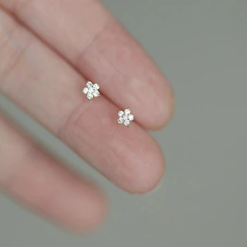 delicate romantic white flower stud earrings with tiny cz paved gold color earring for cute girls lady women shiny earrings