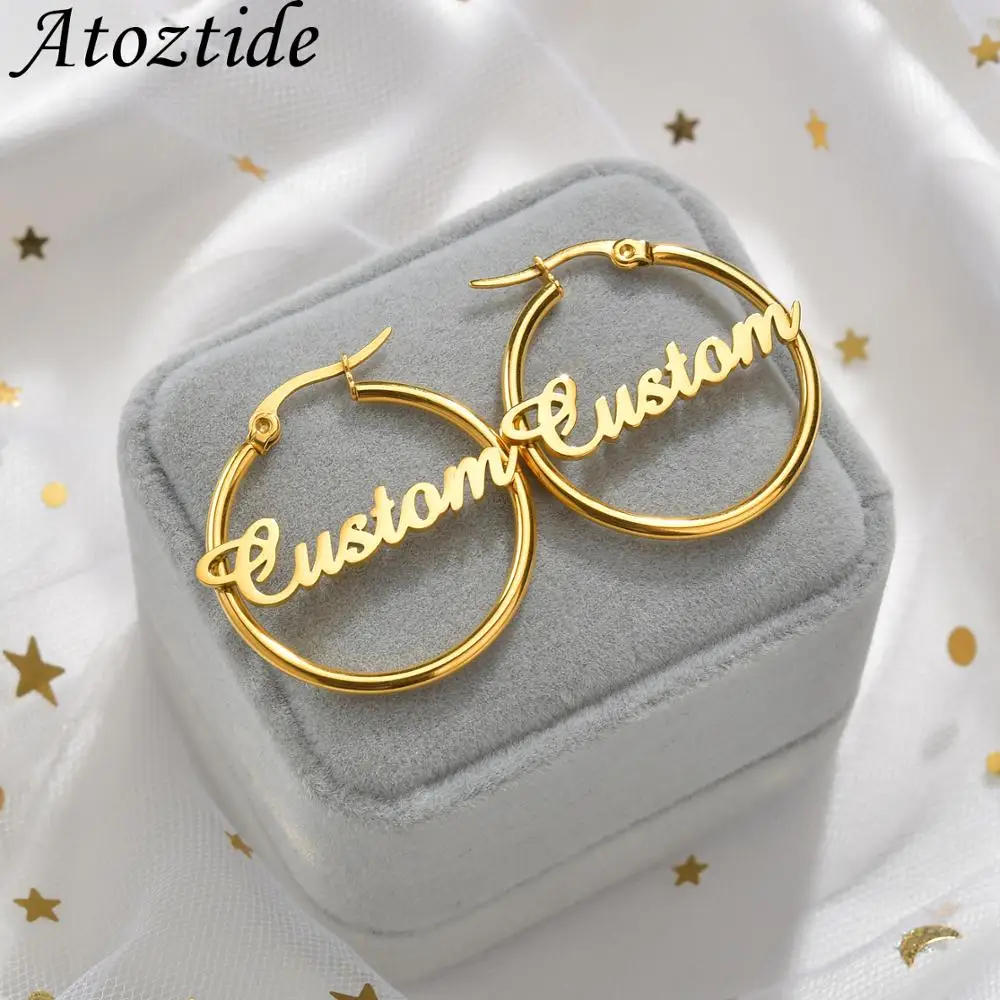 Atoztide alta calidad personalizada nombre pendientes personalizar Namplate ID pendientes largos para mujer de acero inoxidable de regalo