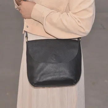 

2020 new large capacity soft leather semicircle saddle bag simple casual retro style women's diagonal bag shoulder bag