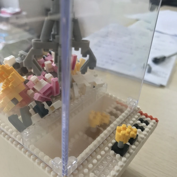 Creator кукла маленький НЛО Catcher micro diamod строительный блок со светодиодным светильник мини коготь кран для игровых автоматов коллекция nanobricks