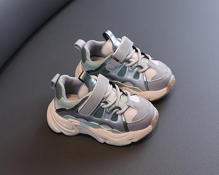 Sapatos para a Criança Tênis ao ar Novo Outono Crianças Respirável Bebê Meninas Meninos Livre Moda Tênis Tamanho 21-25 2022 3 High Quality Mamãe e Bebê