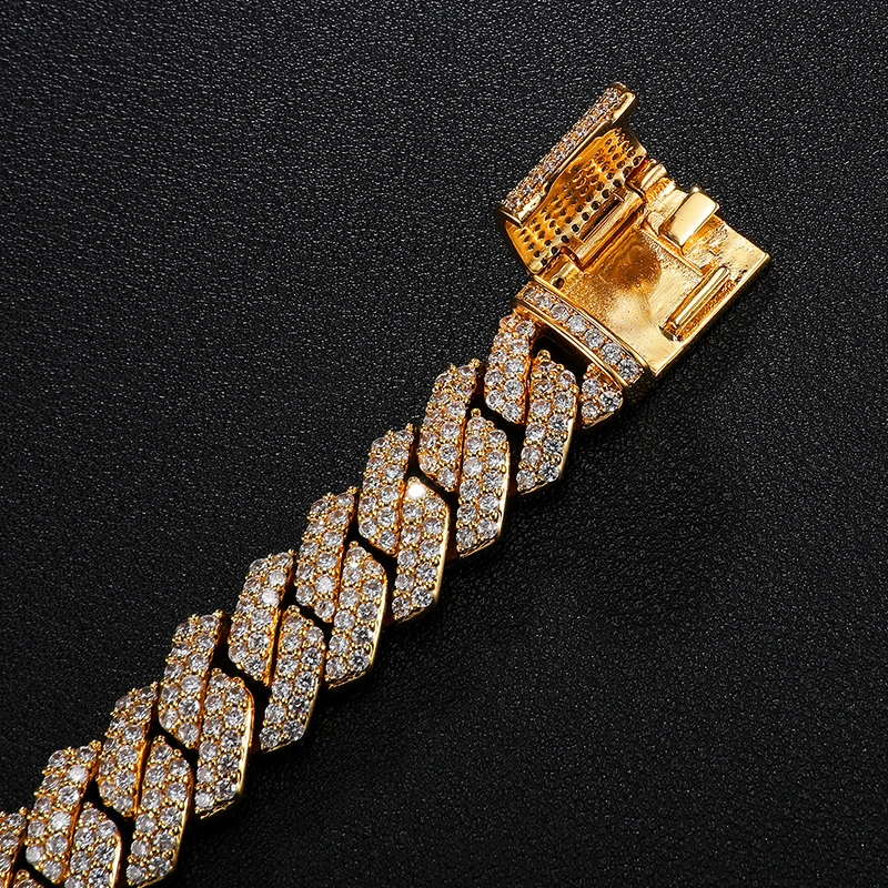 5U2A9541