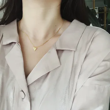 

Amaiyllis 18K Gold Triangle Geometric Clavicle Necklace Pendants Simple Goodluck Long Chain Necklaces For Women Summer Jewelry