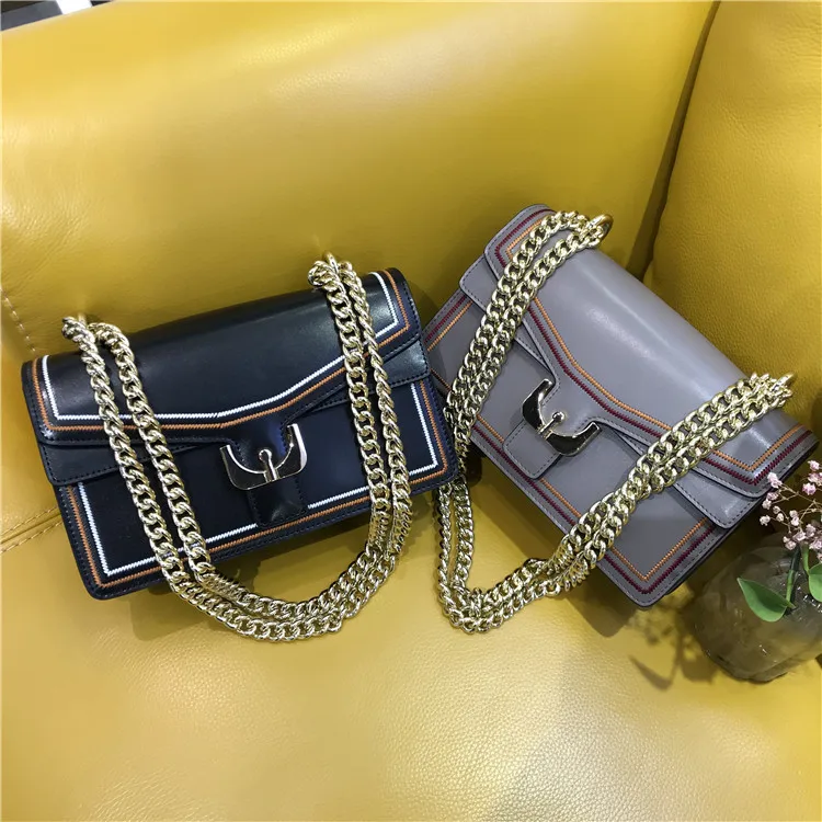 

2020 Women's D Buckle Cowhide Bag Leisure Chain Single Shoulder Slung Woman Package Chao