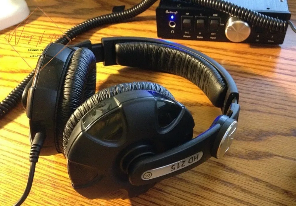 Sennheiser HD215